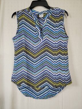 Manhattan Blues Sleeveless Chevron Tank Size Medium Super Soft Material